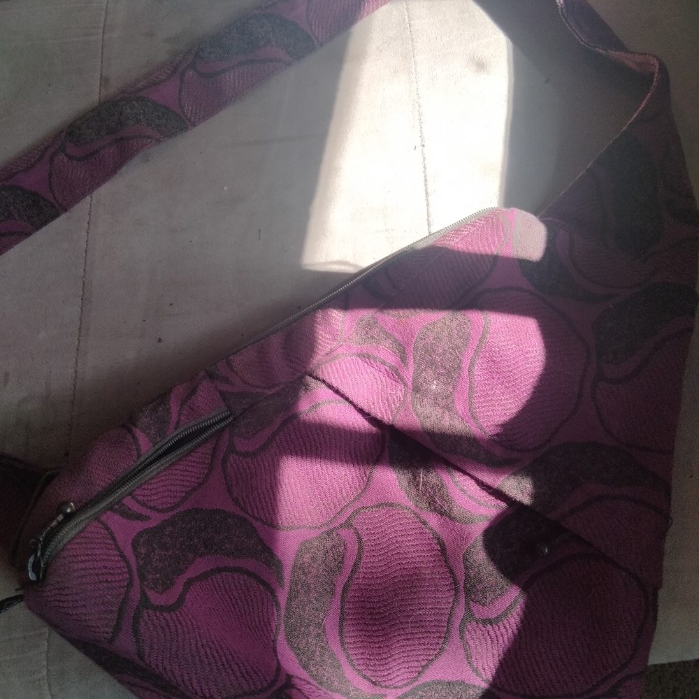 Maruca sling purse.purple and black.